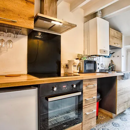 Apartment La Cime - Duplex Hypercentre, Wi-fi & Restaurant Caen